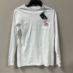 Vineyard vines boys graphic long sleeve tee Christmas whale size M(12-14), L(16)